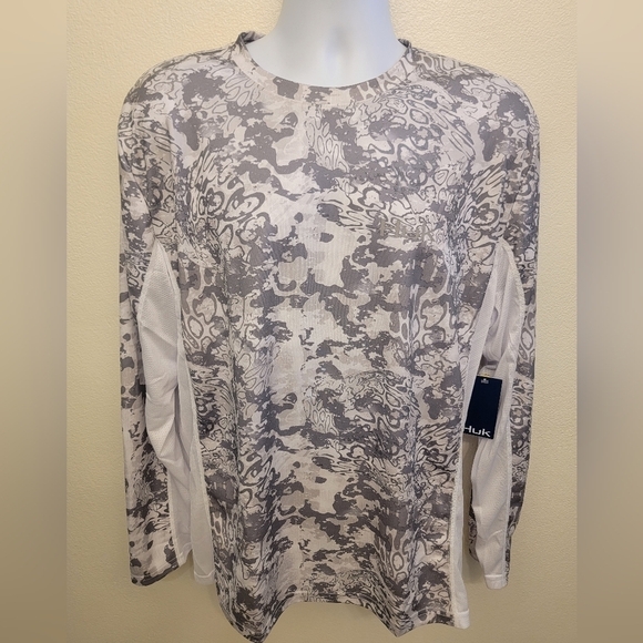 Huk Other - NWT Huk Long Sleeve Fishing/Performance Sun/Swim Shirt